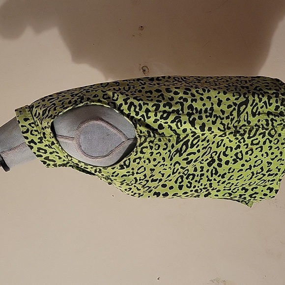 Just One Denim Blend Green & Black Cotton Snap Down Sleeveless Blouse, Size: M - Picture 3 of 6